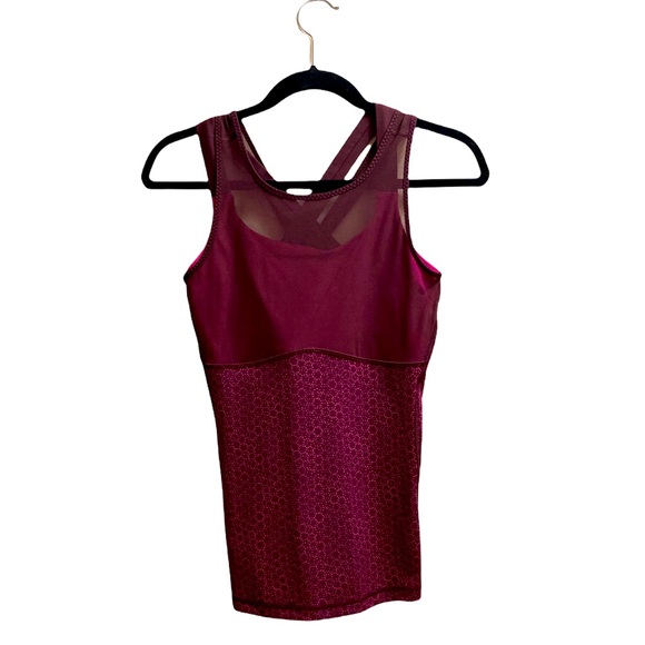 Lululemon athletic top